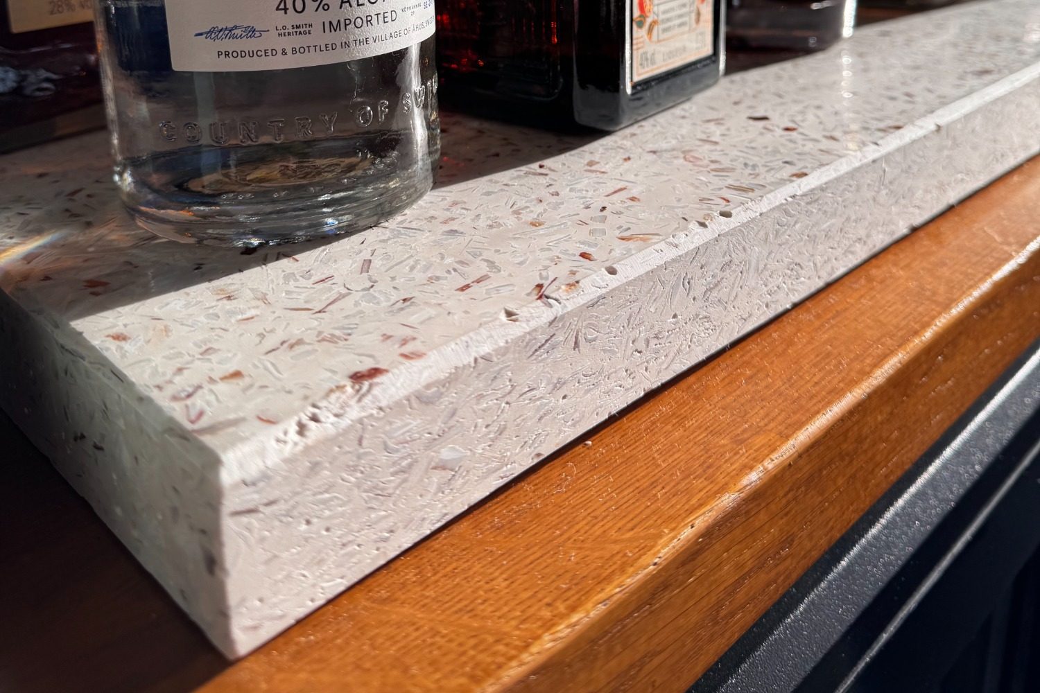 Présentoir sur mesure réalisé à partir de coquillages revalorisés